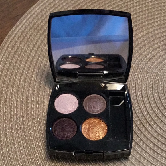 CHANEL Other - Chanel eyeshadow.